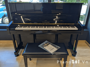 YAMAHA U1J PE