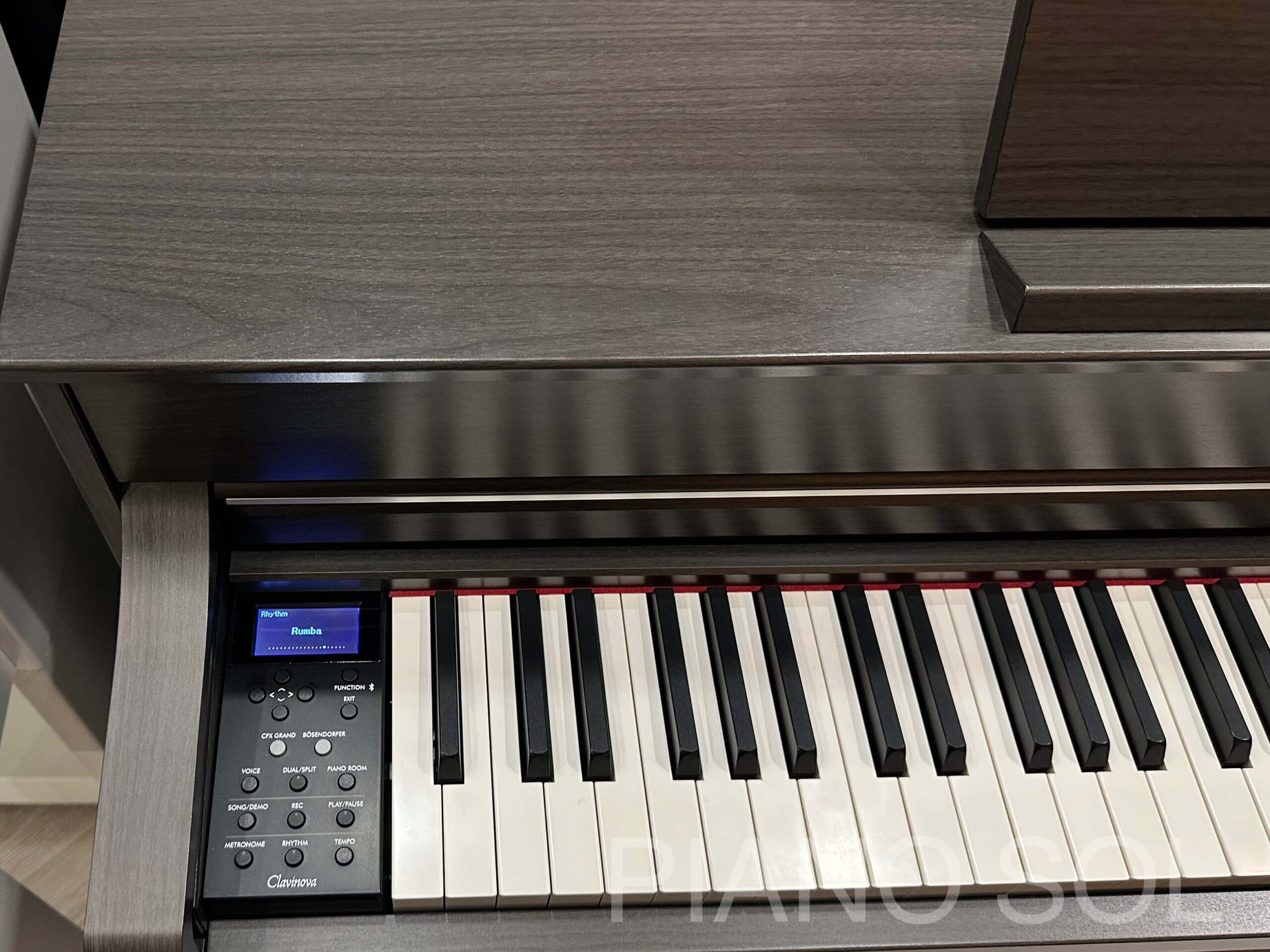 YAMAHA CLP-645