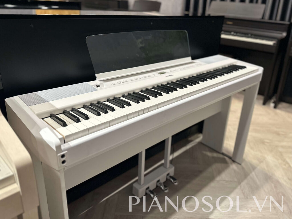 Yamaha P515