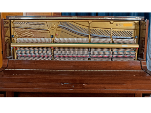 YAMAHA U3H Vân Gỗ