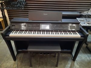 YAMAHA CVP905