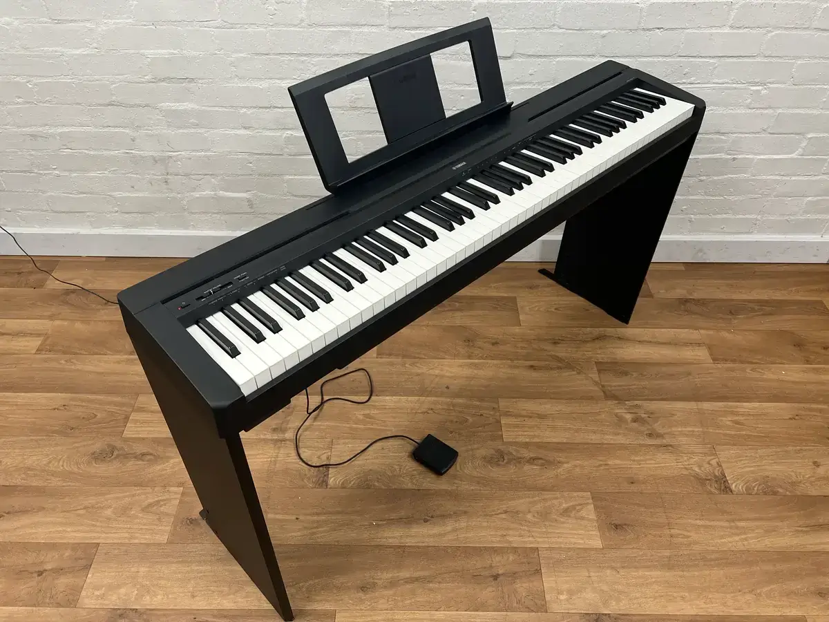 Piano điện Yamaha P45