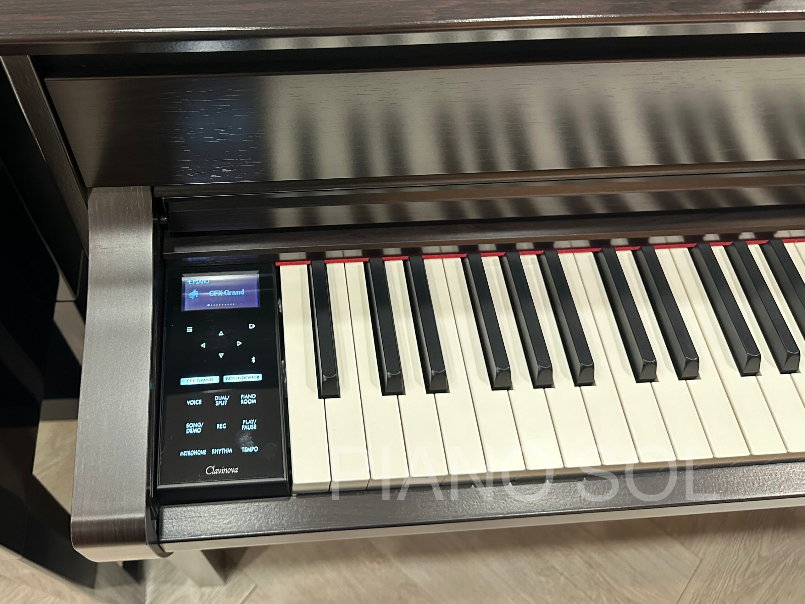 YAMAHA CLP775R | Nâu Đen