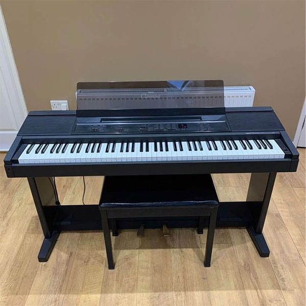 Piano Yamaha CVP3