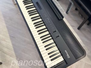 ROLAND FP90